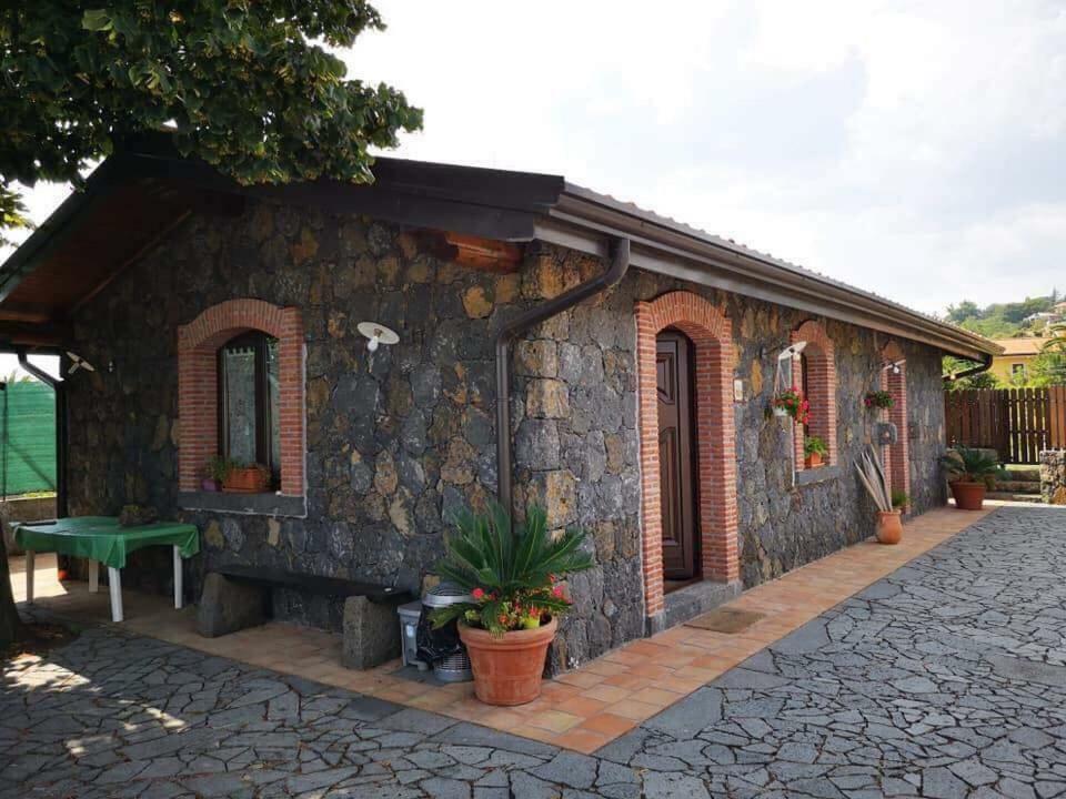 Il Tiglio Apartment Viagrande Luaran gambar